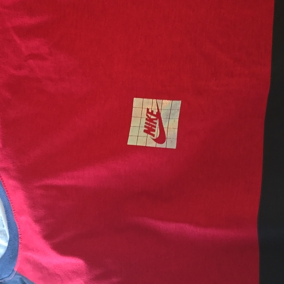 Men’s The Nike Tee Red White & Blue Color Blocking T-Shirt Adult X-Large - Picture 6 of 6